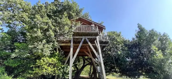 Aura Cabana (hébergement insolite à la ferme), Saint-André-d'Olérargues