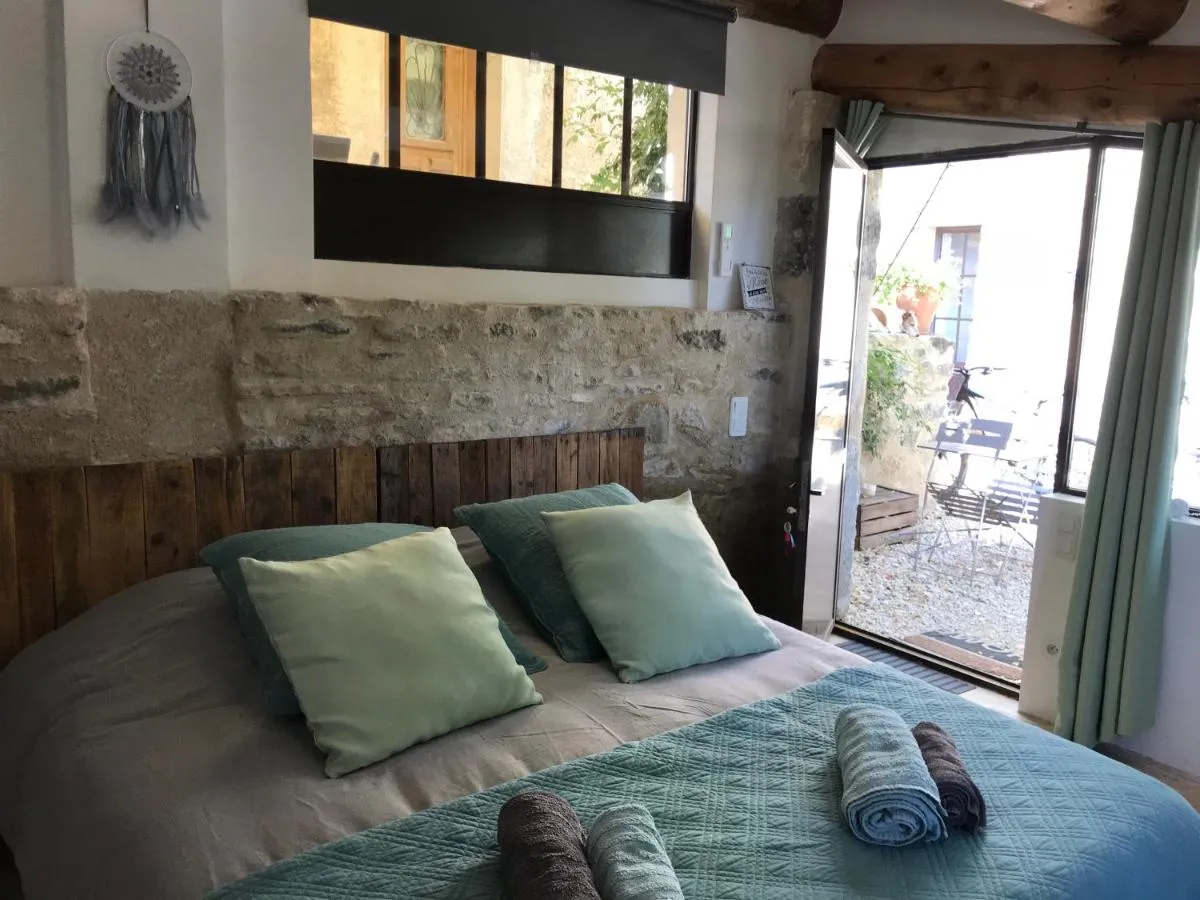 Bastide Bellugue (chambre d'hôtes à la ferme), Cadenet