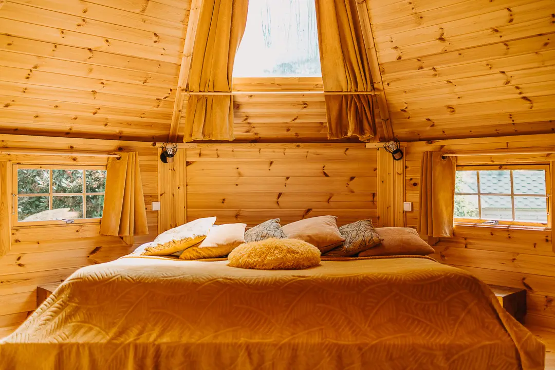 Cabane Arvor et son spa (hébergement insolite à la ferme), Lanvallay