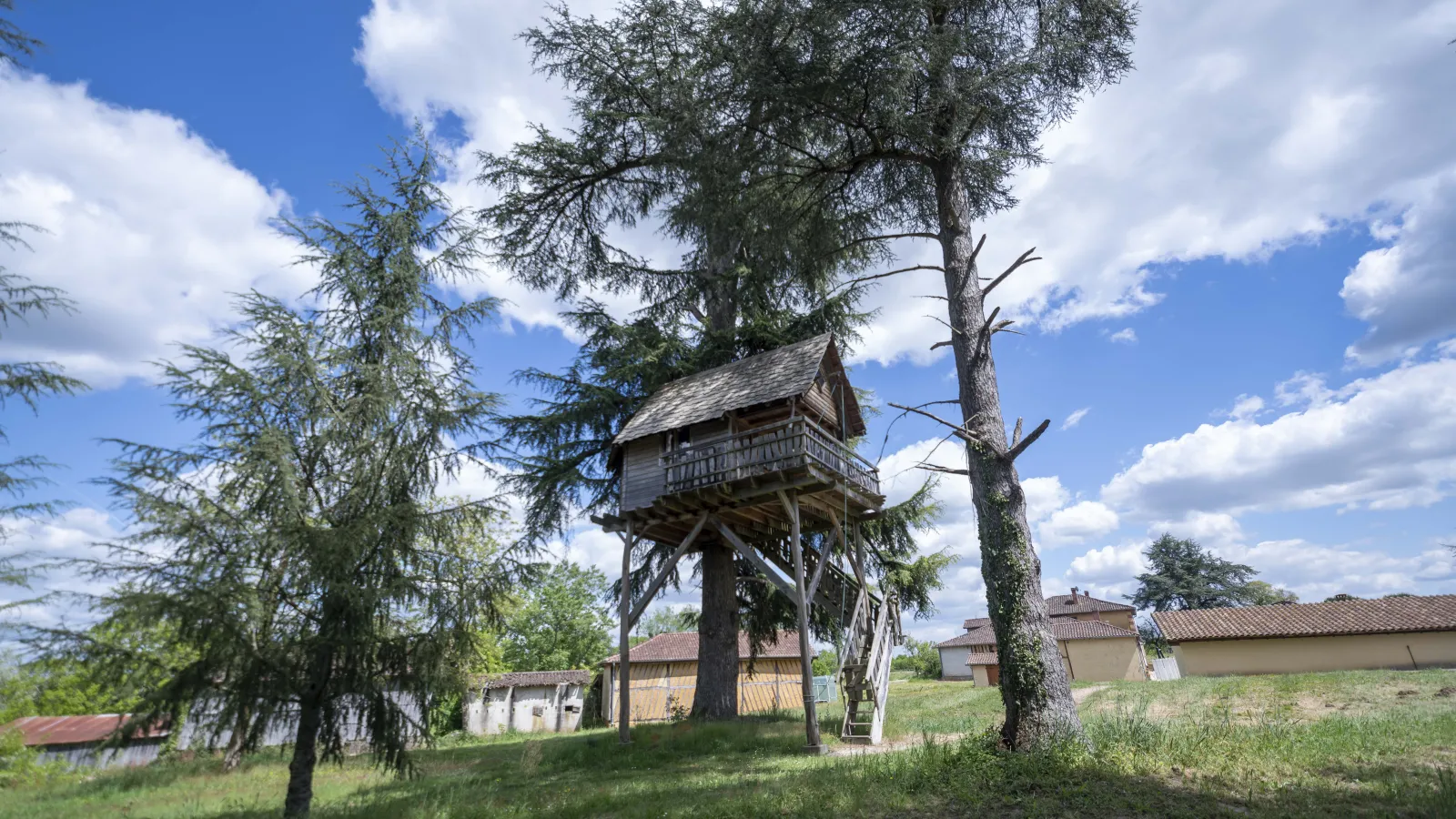 Cabane au Cèdre du Bonheur, Cravencères : image 3