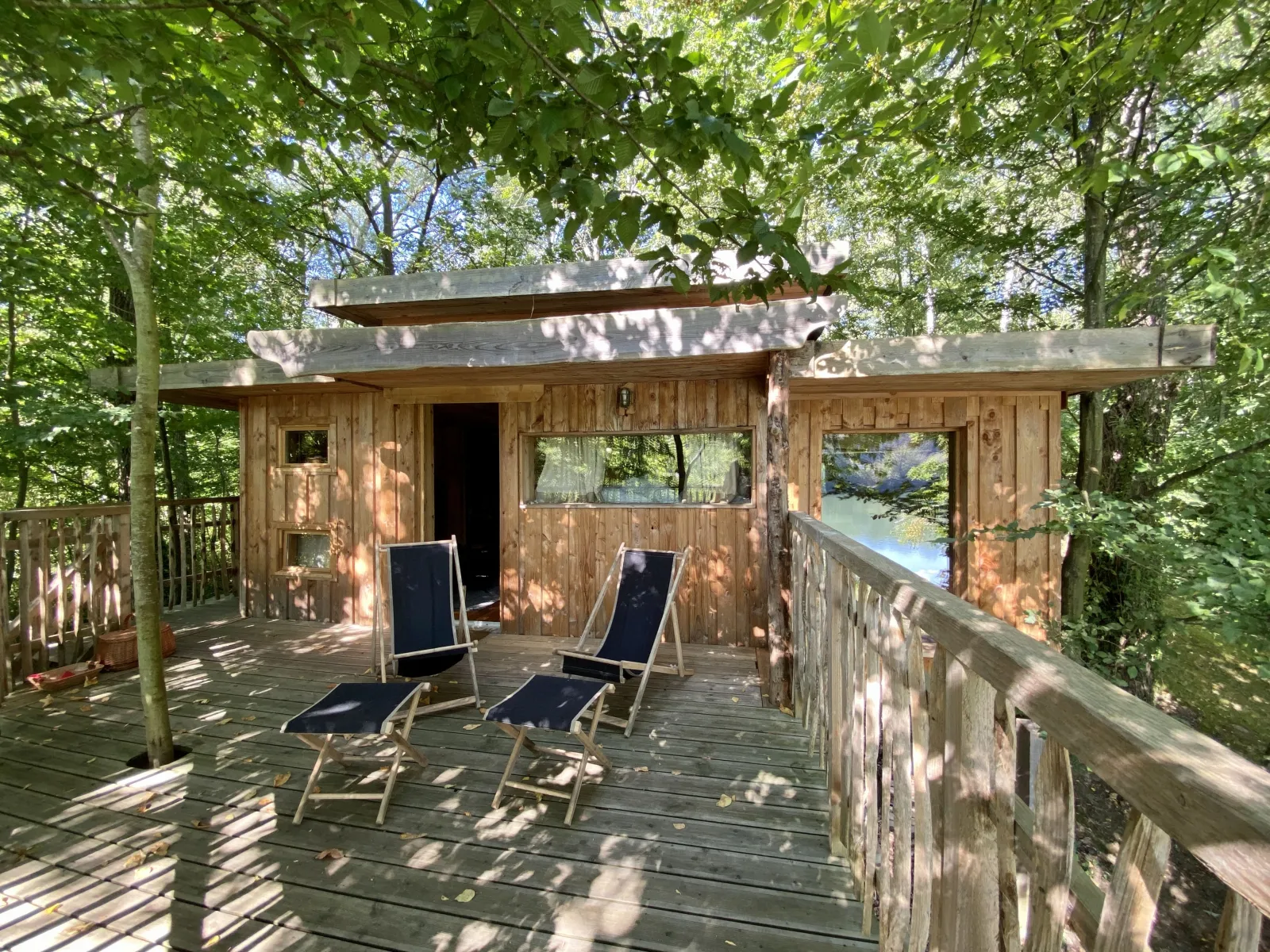 Cabane Au Fil de l'Eau, Saint-Léger-aux-Bois : image 4