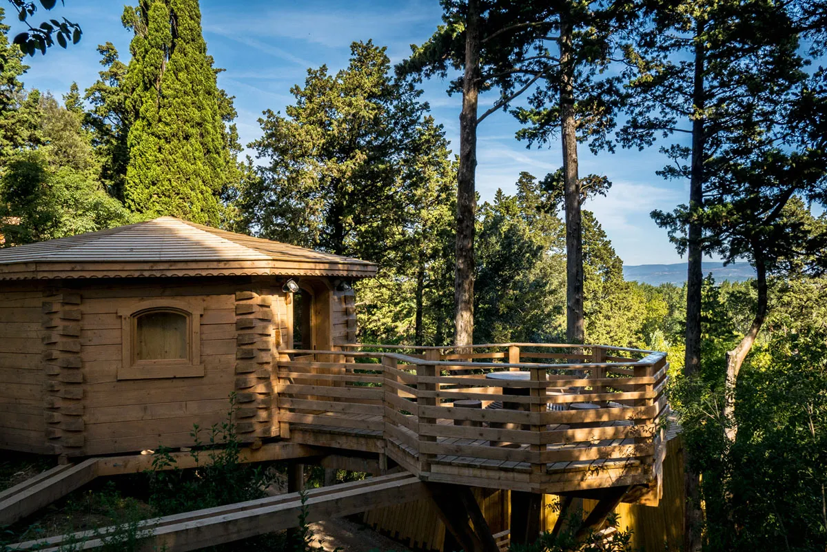 Cabane Cassine des Cabanes dans les Bois (hébergement insolite à la ferme), Villalier