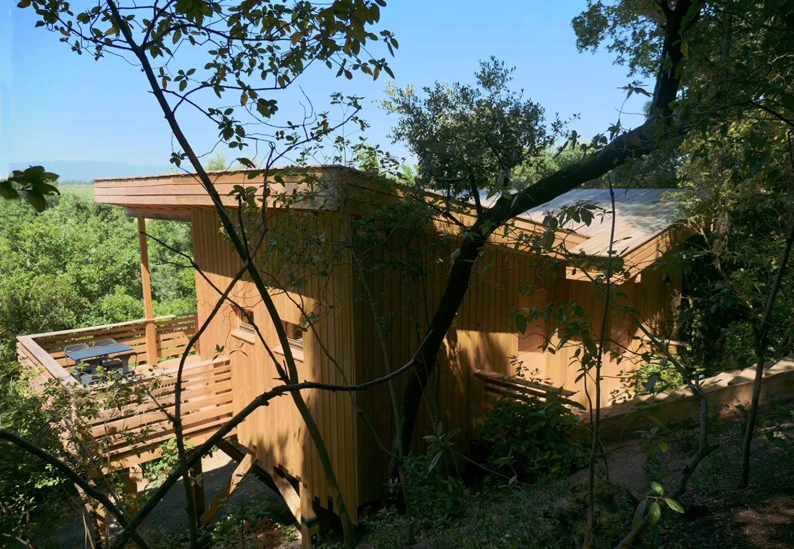Cabane Chaumine des Cabanes dans les Bois (hébergement insolite à la ferme), Villalier