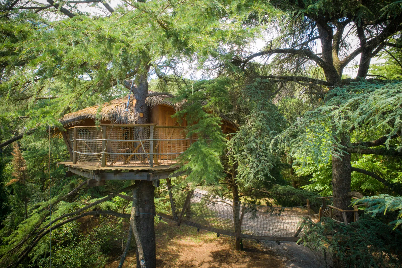Cabane Crécerelle (hébergement insolite à la ferme), Castries
