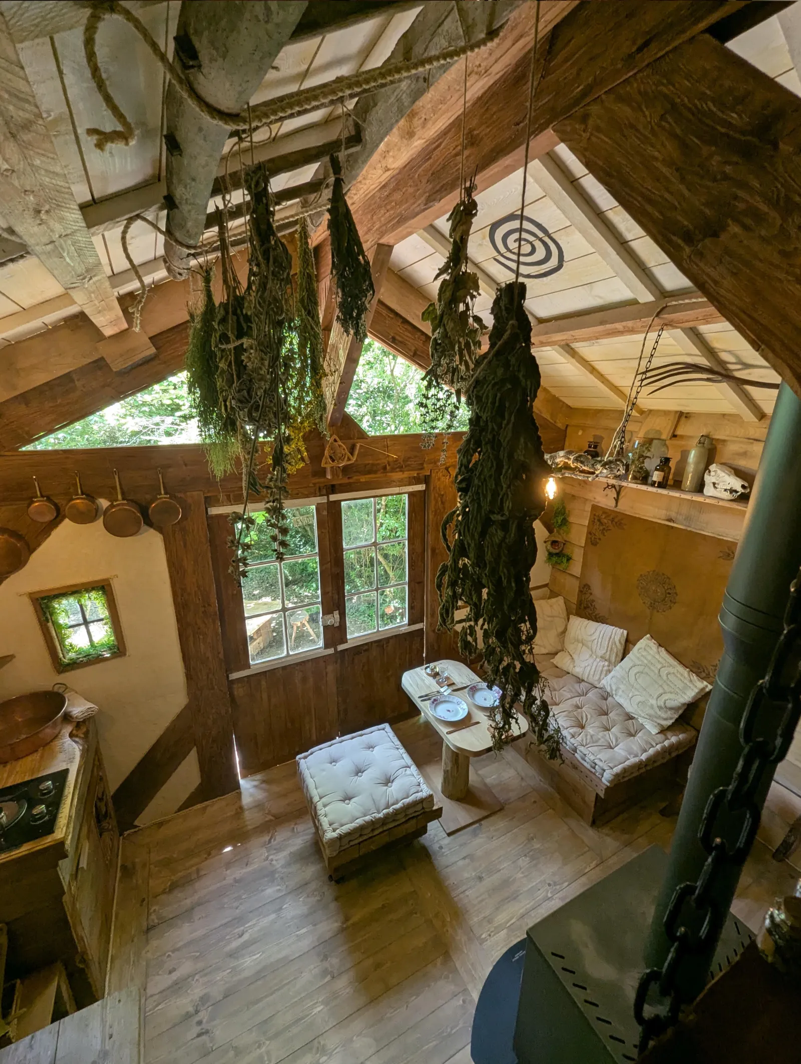 Cabane du Druide (hébergement insolite à la ferme), Pagny-sur-Moselle