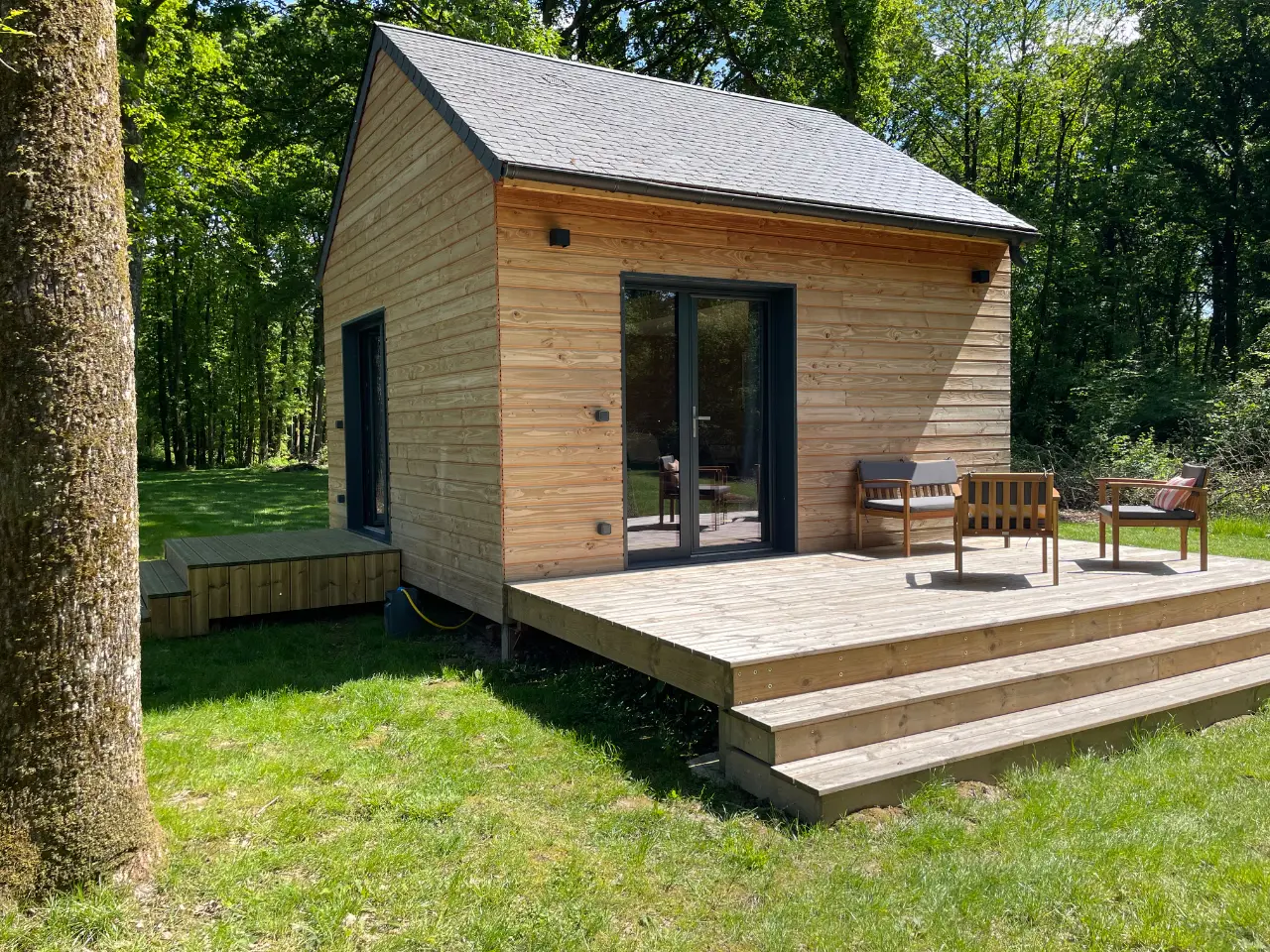 Cabane en forêt, Favières : image 2