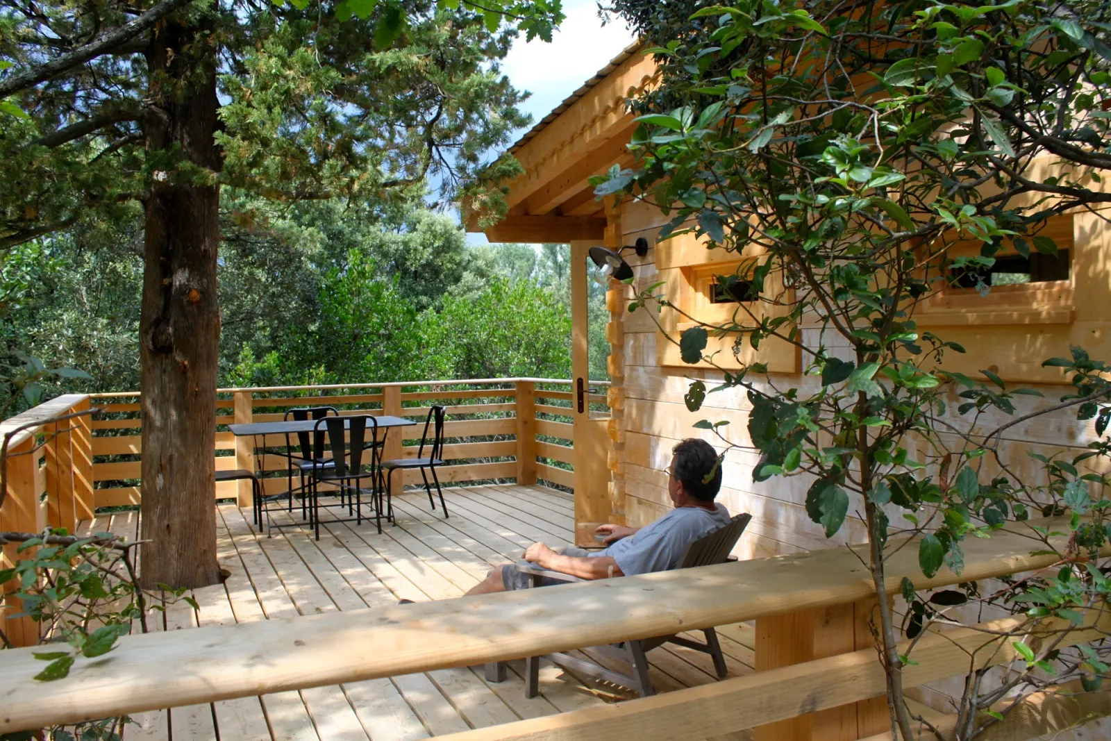 Cabane Fuste des Cabanes dans les Bois (hébergement insolite à la ferme), Villalier