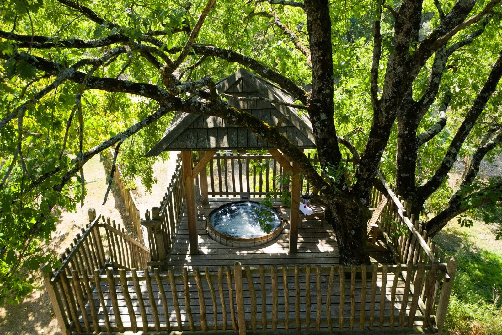 Cabane Jardin & Spa (hébergement insolite à la ferme), Monsac