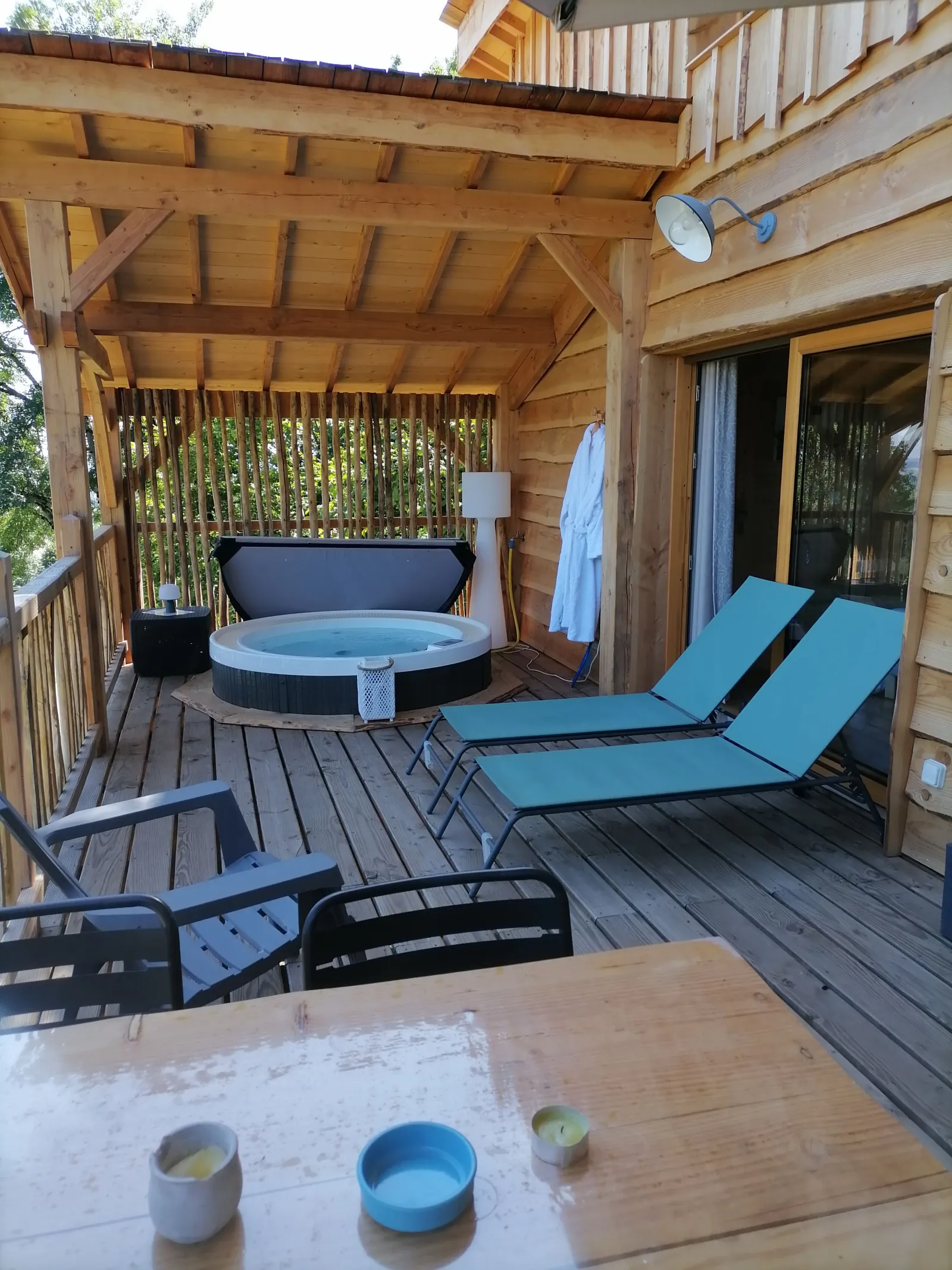 Cabane l'Embène (hébergement insolite à la ferme), Carlat