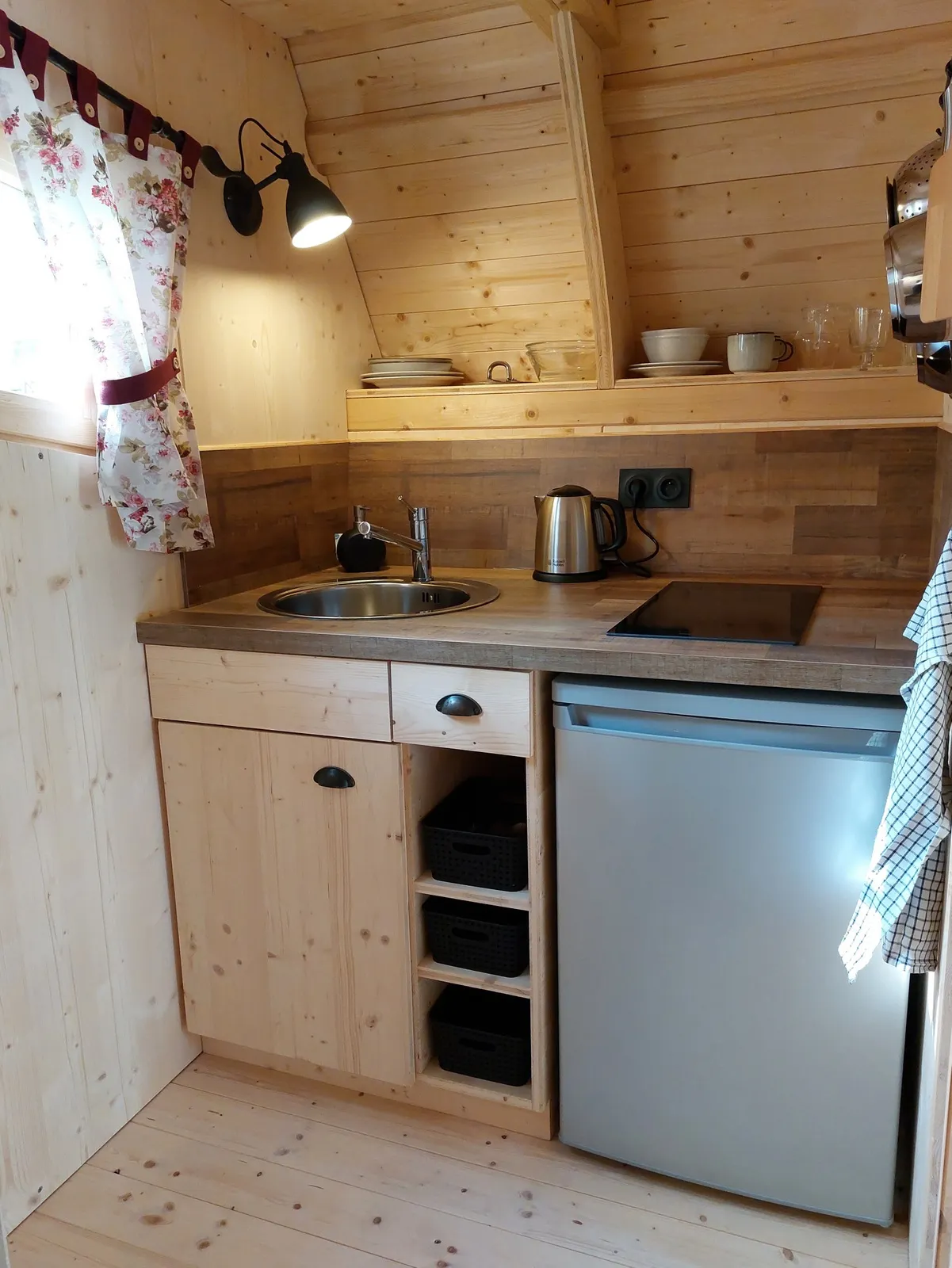 Cabane Le Vieux Grimoire, Saint-André-et-Appelles : image 4