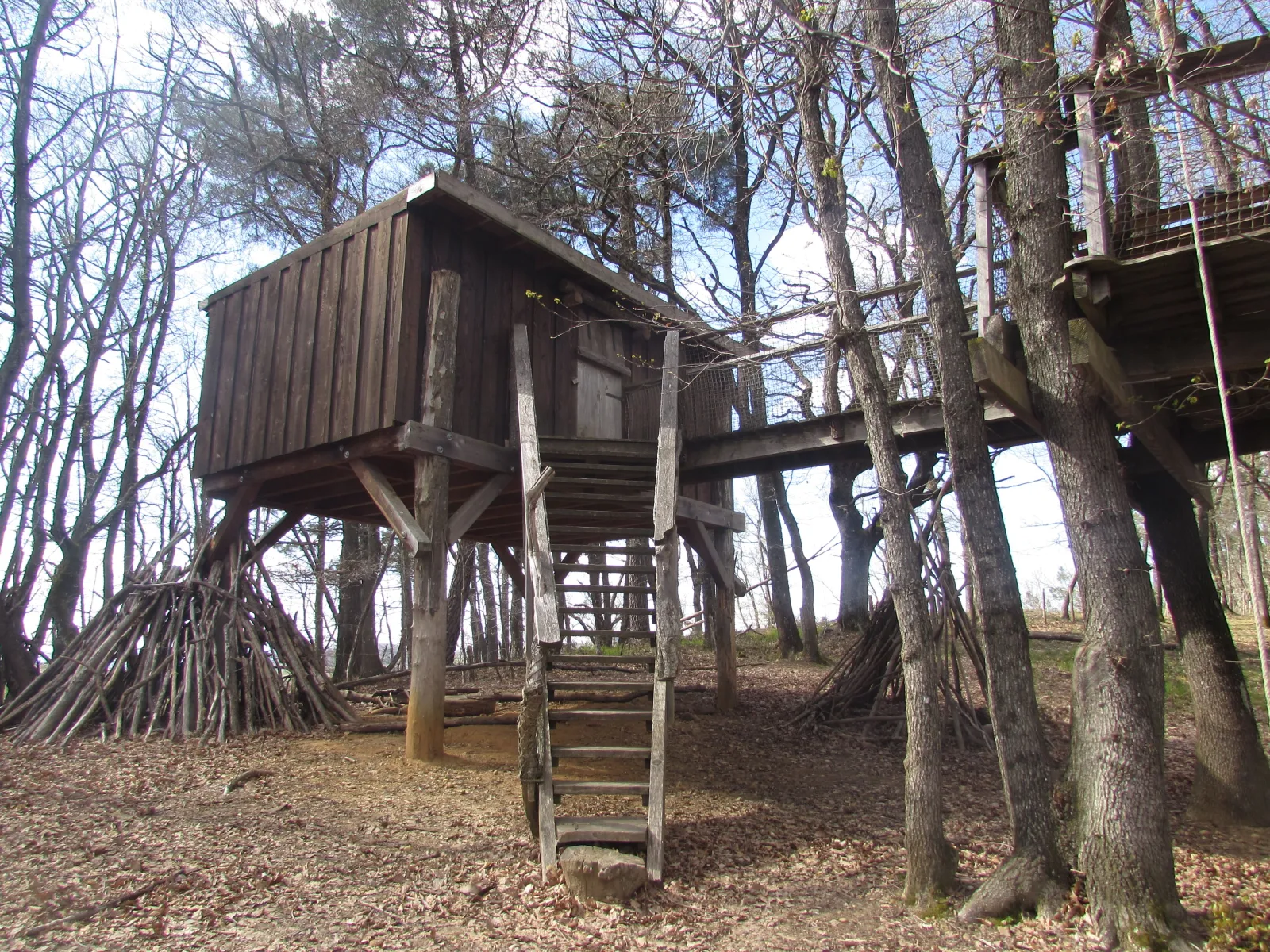 Cabane Piste aux Étoiles (hébergement insolite à la ferme), Saint-Donat-sur-l'Herbasse