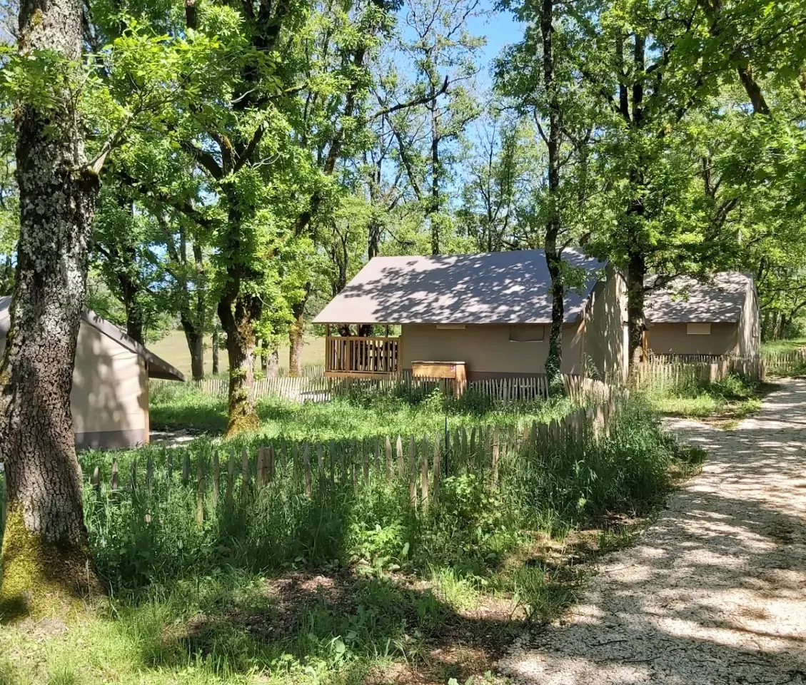 Cabane romantique sous la Voie lactée (hébergement insolite à la ferme), Concots