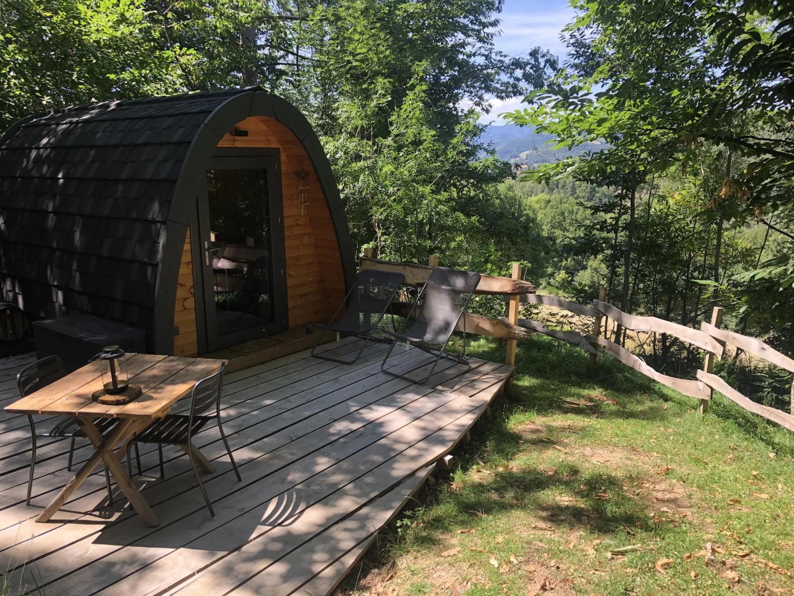 Cabane sous les Châtaigniers, Nozières : image 2