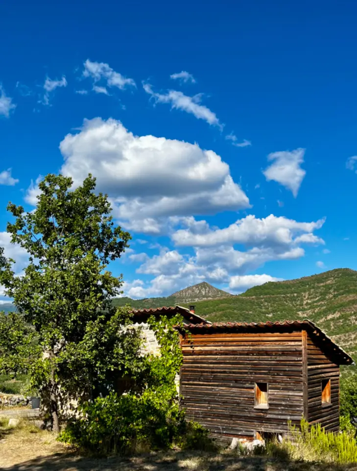 Cabanon des Beauduns (gîte à la ferme), Barras