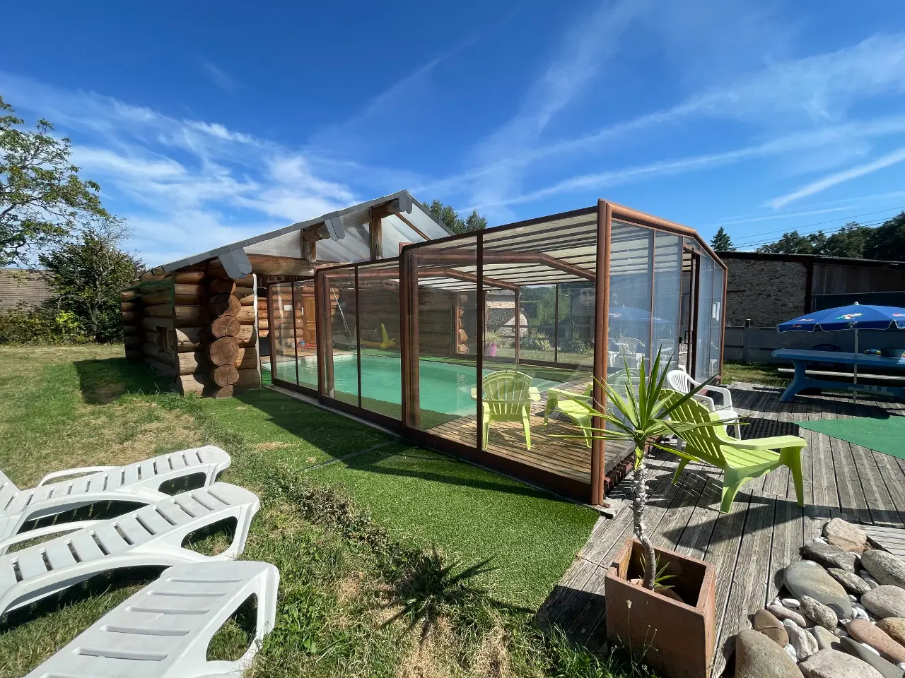 Chalet en rondins de la Bitarelle, Camps-Saint-Mathurin-Léobazel : image 5