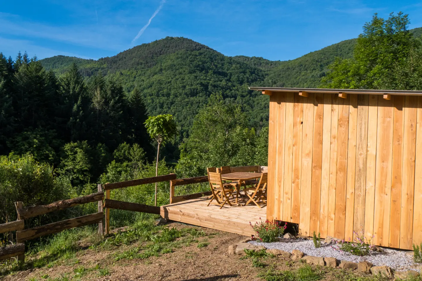 Chalet sous les Chênes de M'bio Jardin (hébergement insolite à la ferme), Viala-du-Tarn