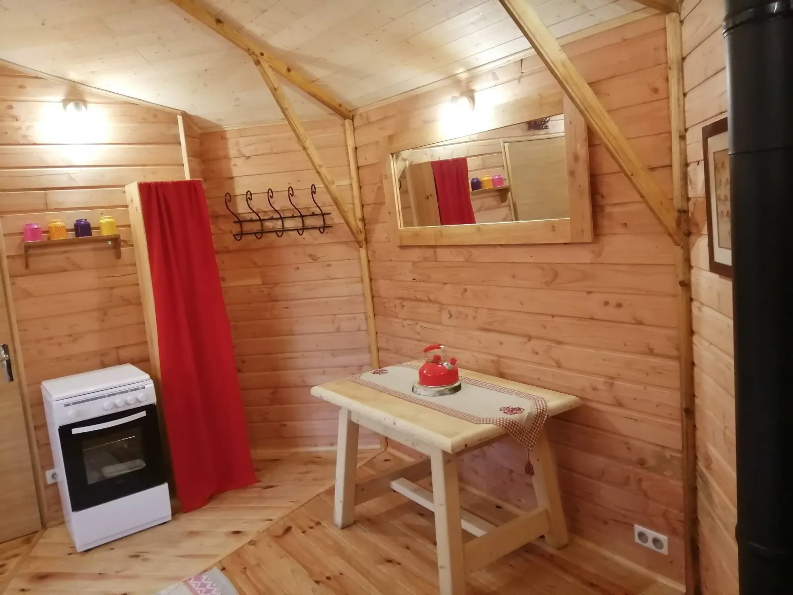 Chalet sur Pilotis des Bois de Saint Auvent, La Geneytouse : image 4