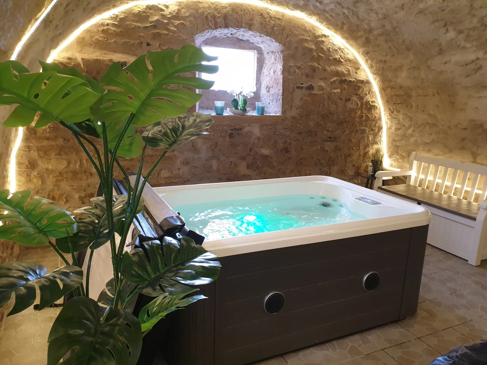 Chambre 4 des Equi-lodges (hébergement insolite à la ferme), Fraisnes-En-Saintois