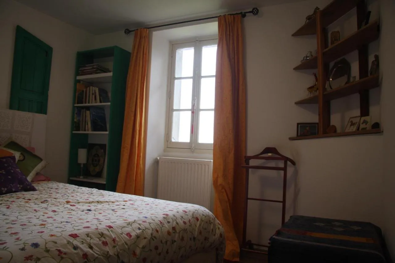 Chambre à la Ferme Banzaï, Aurignac : image 4