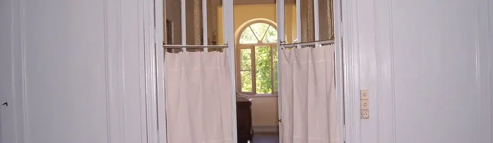 Chambre Blanche du Château Laroque, Saint-Antoine-de-Breuilh : image 3