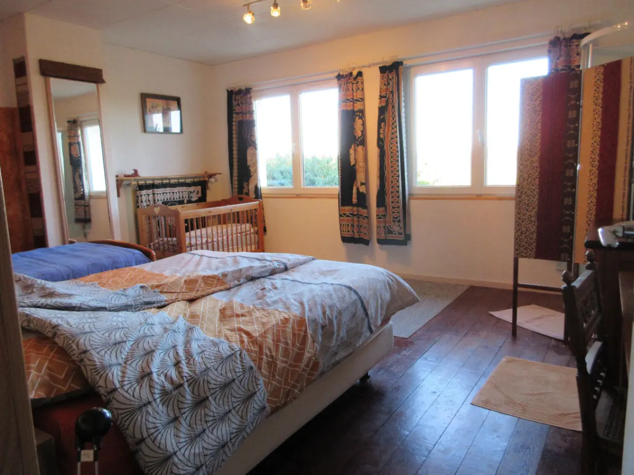 Chambre familiale pour trois (chambre d'hôtes à la ferme), Biol