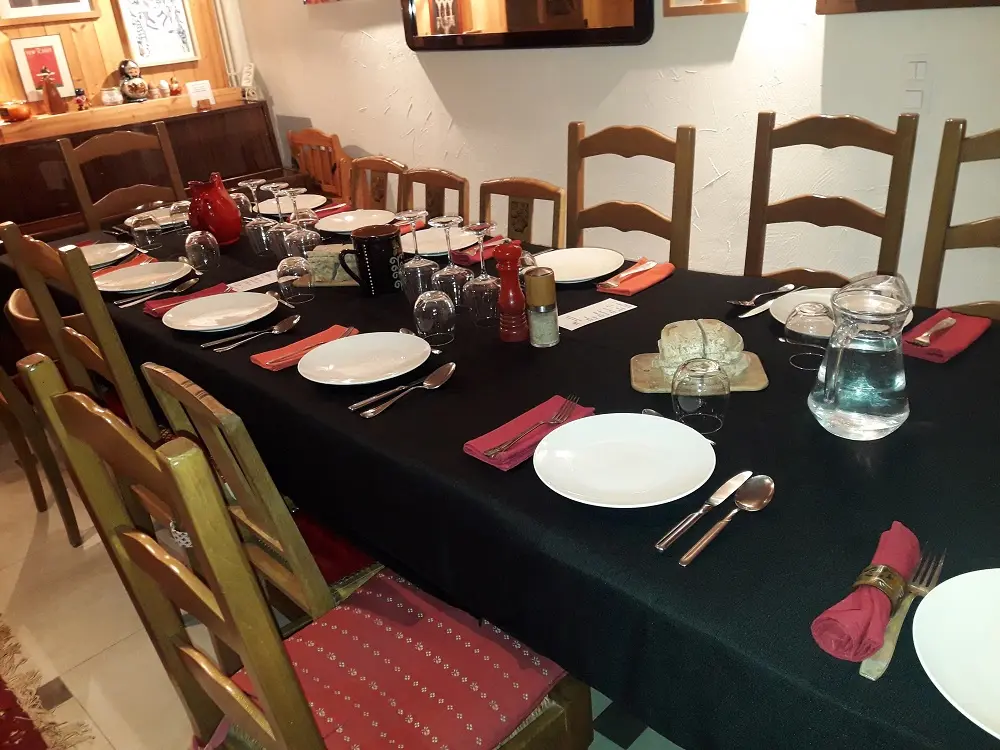 Chambre familiale pour trois, Biol : image 5