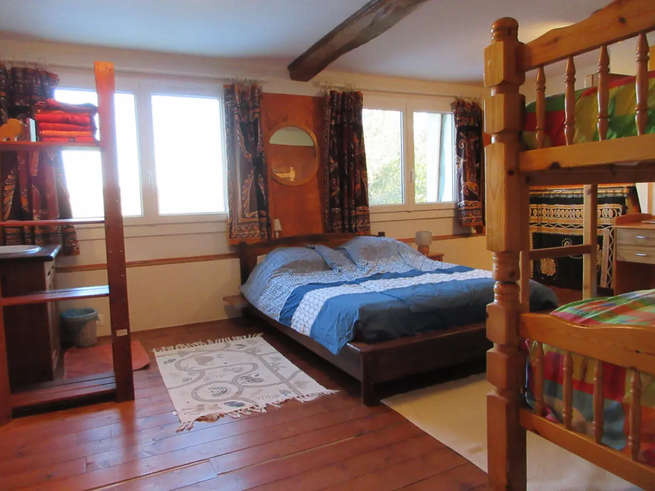 Chambre familiale pour quatre (chambre d'hôtes à la ferme), Biol