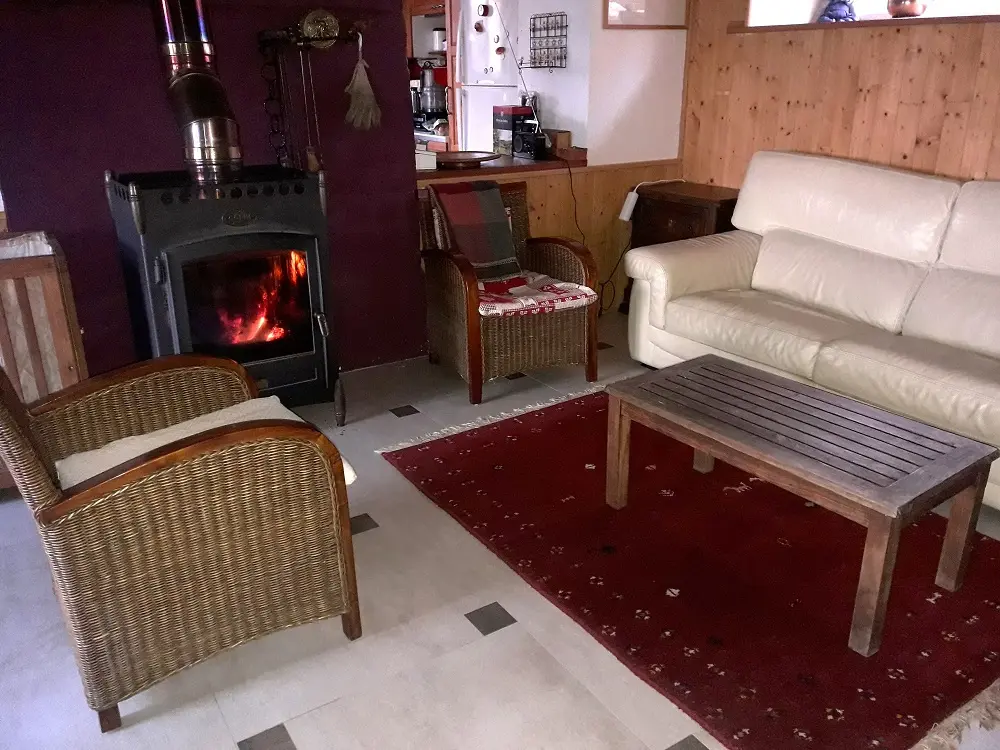 Chambre pour trois, Biol : image 3