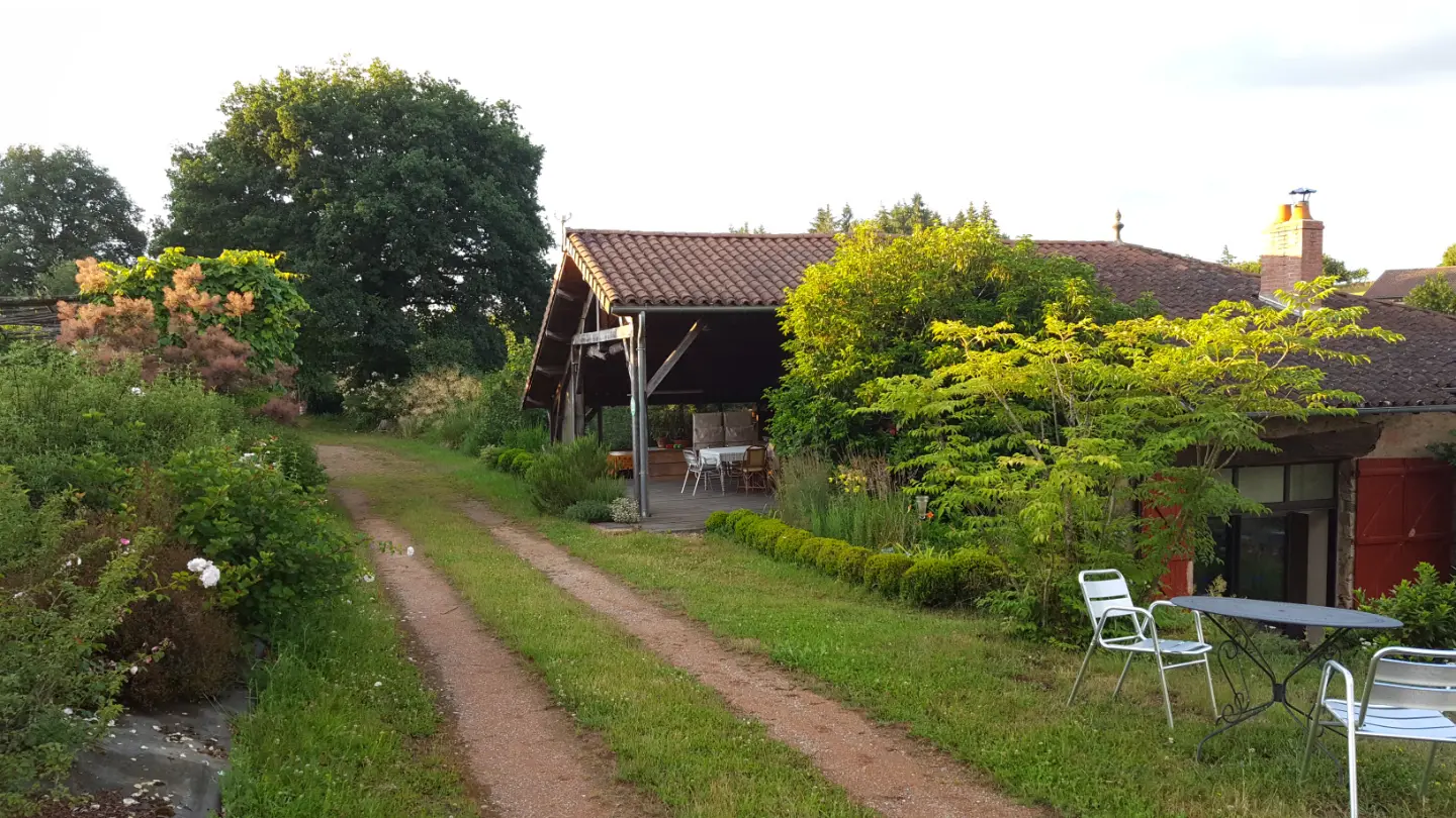 Chambre Tilleul du Clos de l'Arthonnet, Flavignac : image 2