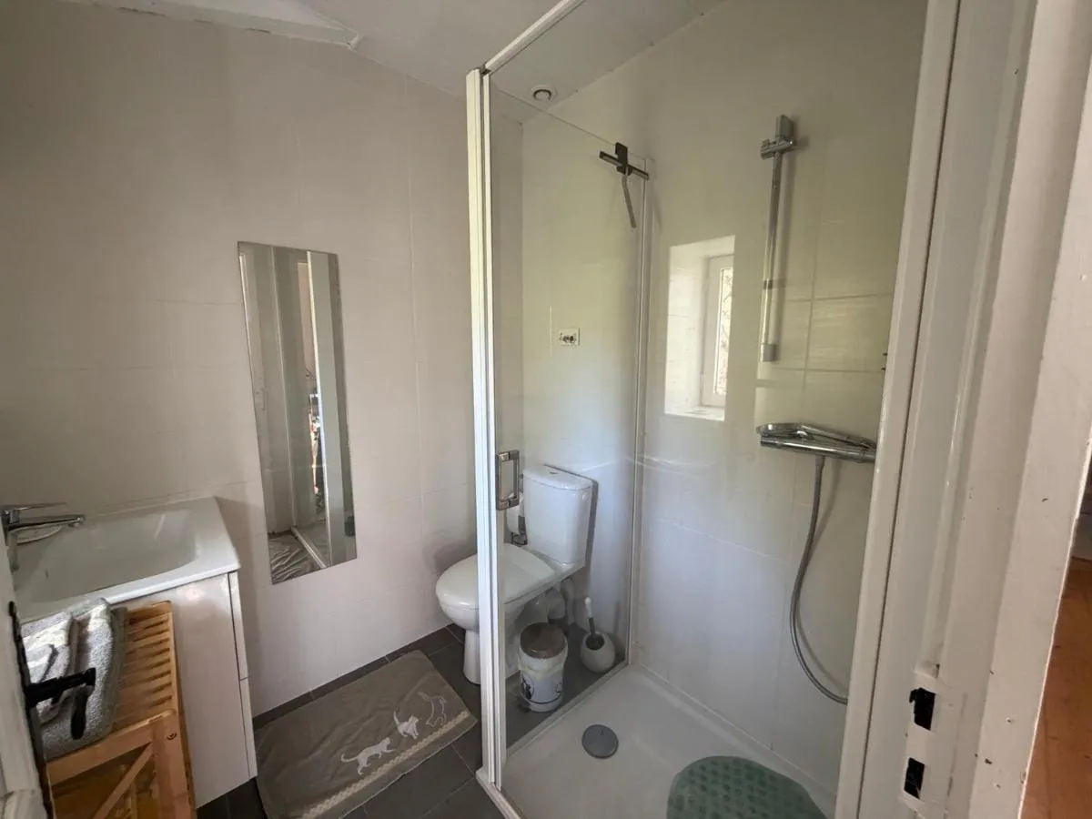 Chambres d'hôtes Les Péris, Châteaudouble : image 4