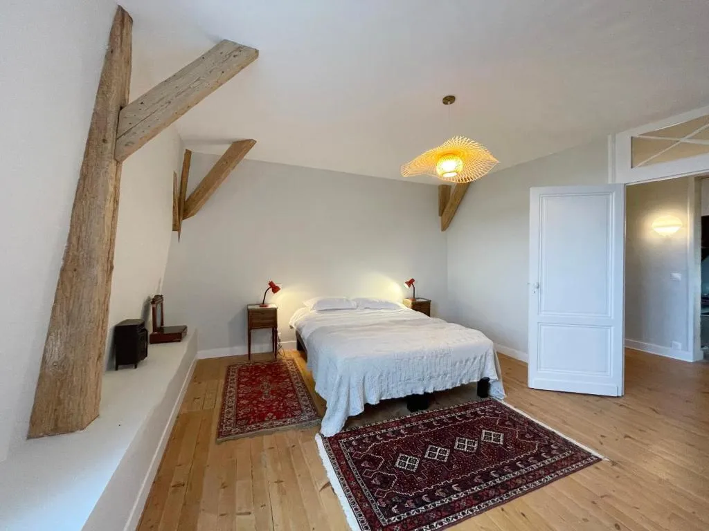 Château Courtade-Dubuc, gîte 4 personnes, Camblanes-et-Meynac : image 3