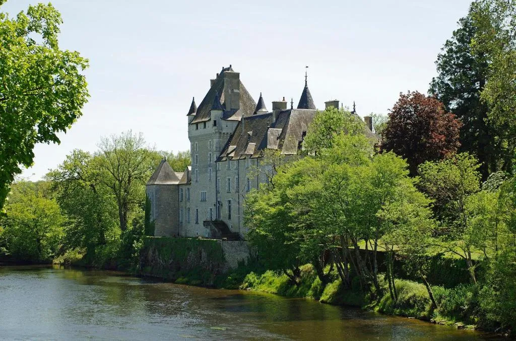 Château de la Tour (chambre d'hôtes à la ferme), Rivarennes