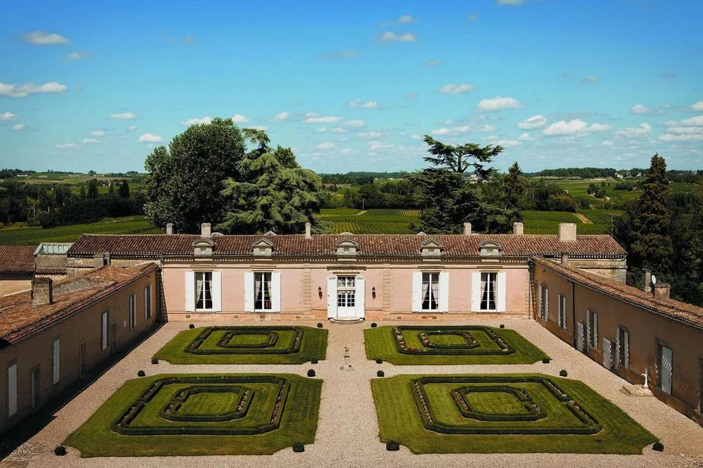 Château Fombrauge (chambre d'hôtes à la ferme), Saint-Christophe-des-Bardes