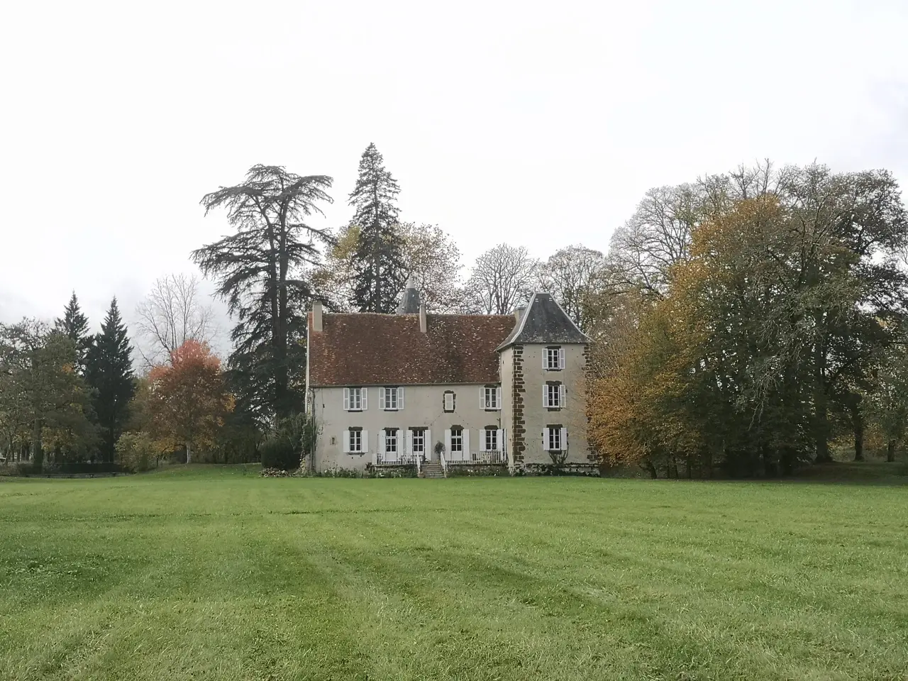 Château le Breuil (chambre d'hôtes à la ferme), Chaillac