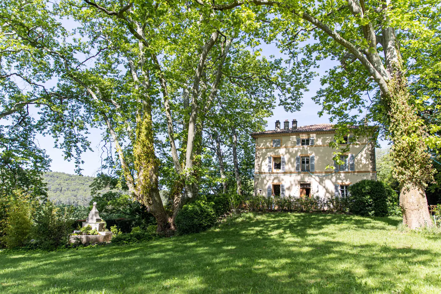 Château Mentone (chambre d'hôtes à la ferme), Saint-Antonin-du-Var