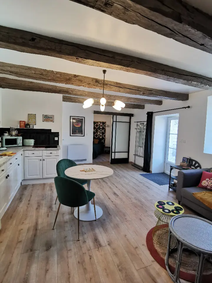 Chez Théophile, Rom : image 3