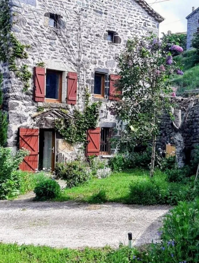 Élevage du Ténéré (gîte à la ferme), Saint-Jean-Lachalm