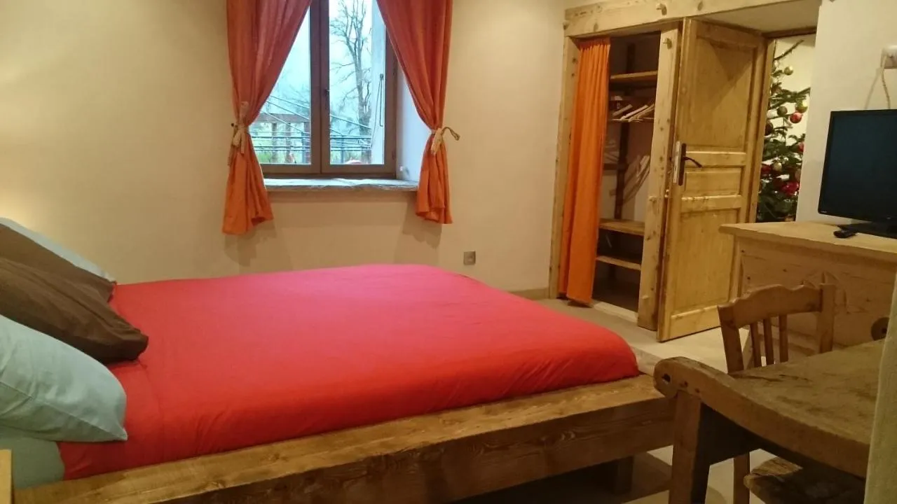 Chez Lili, Alex : image 5