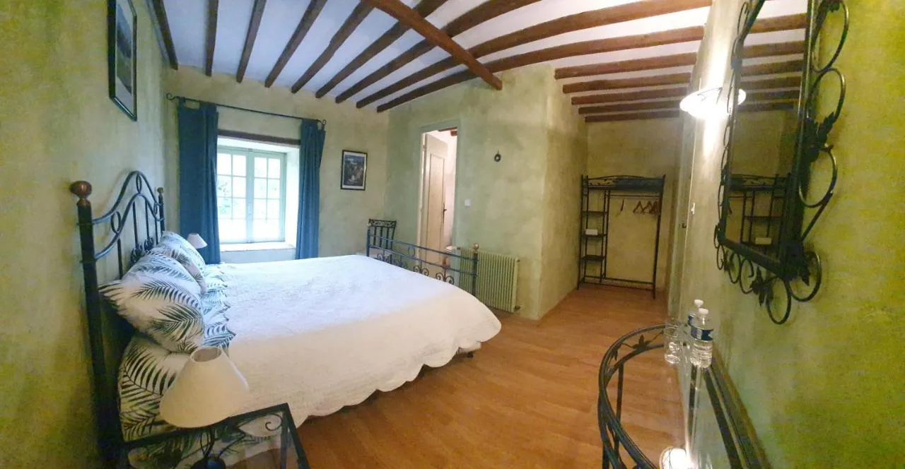 Gateau Stables, Saint-Amand-en-Puisaye : image 5