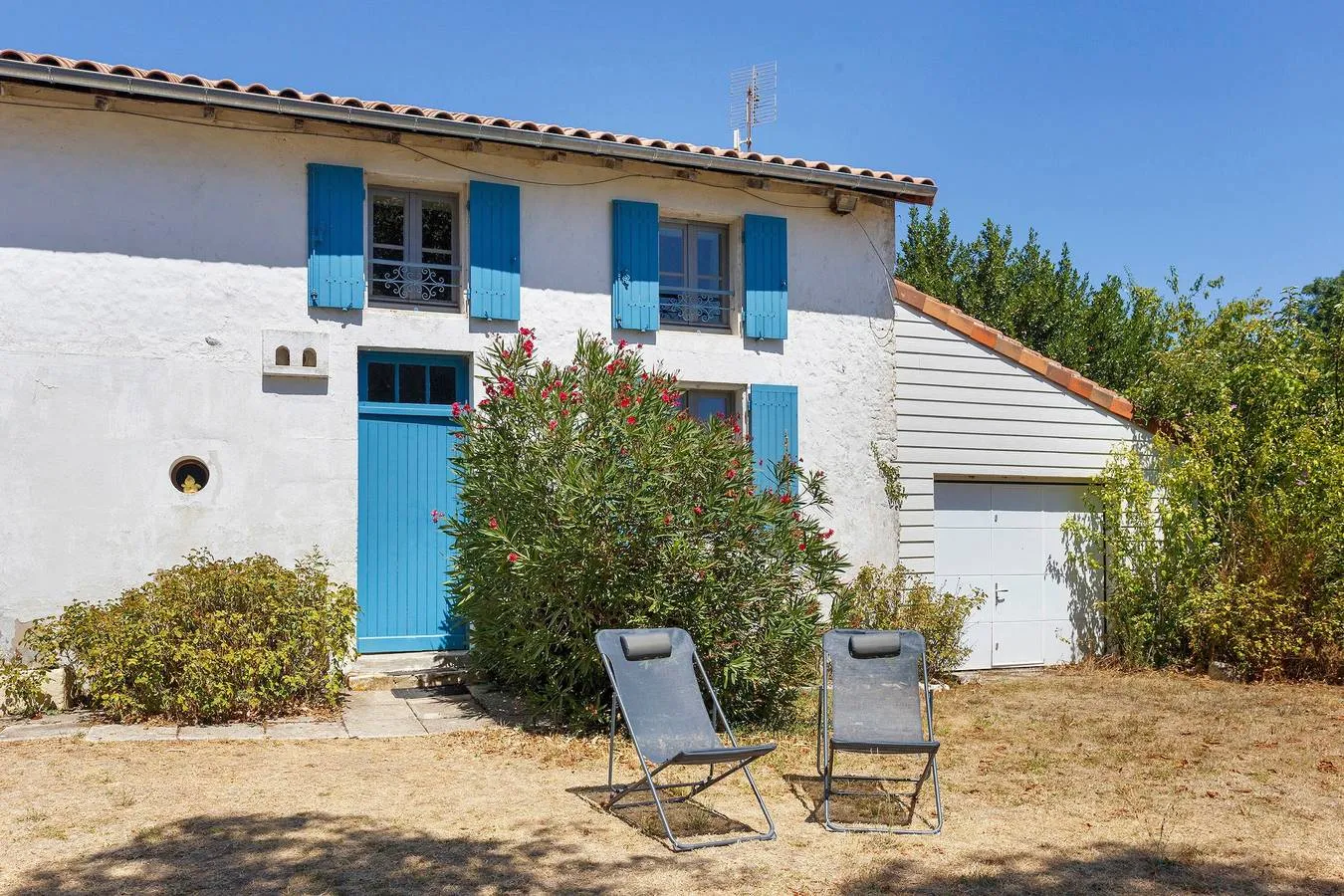 Gîte de la ferme céréalière (gîte à la ferme), Antezant-la-Chapelle