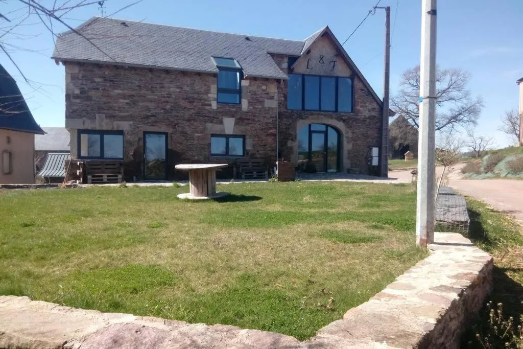 Gîte de la ferme d'élevage du Ségala (gîte à la ferme), Mayran