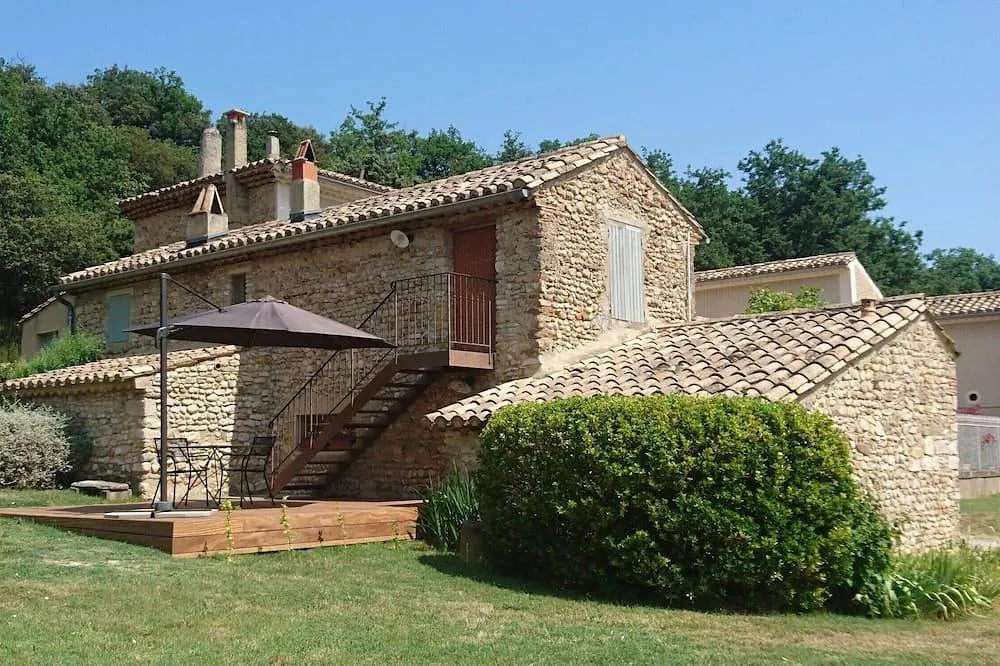 Gîte de la ferme de Frédéric et Suzanne (gîte à la ferme), Roaix