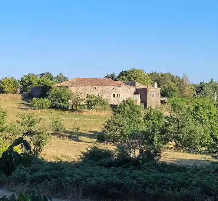 Gîte de la Ferme de la Chanvriole (gîte à la ferme), Mercuer