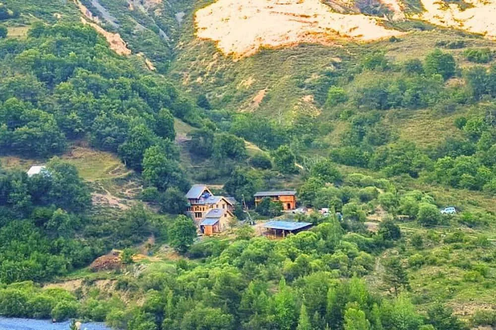 Gîte de la ferme équestre (gîte à la ferme), Barles