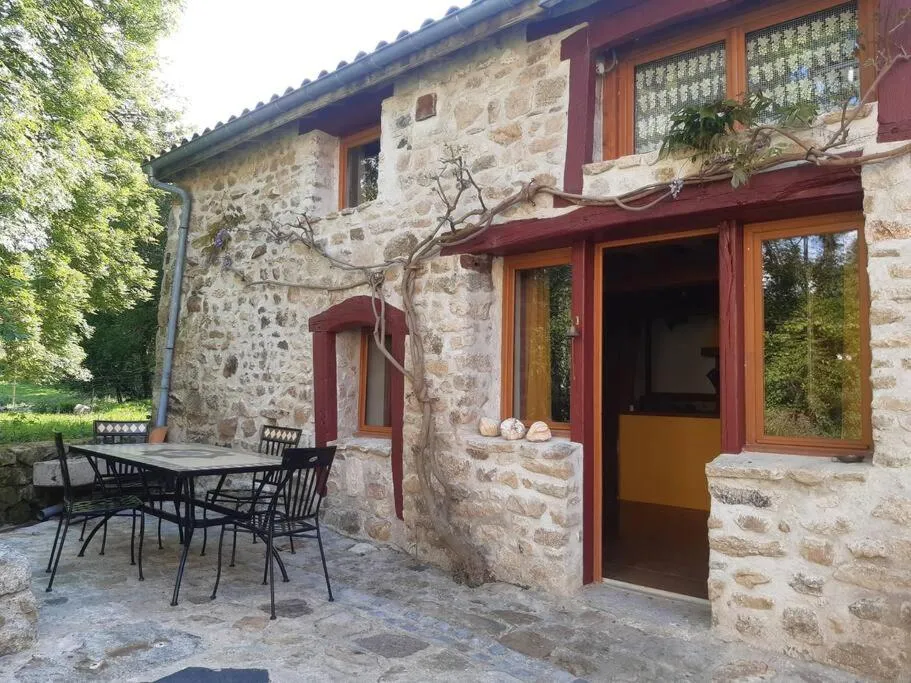 Gîte de la Ferme qui prend racines, Viscomtat : image 5