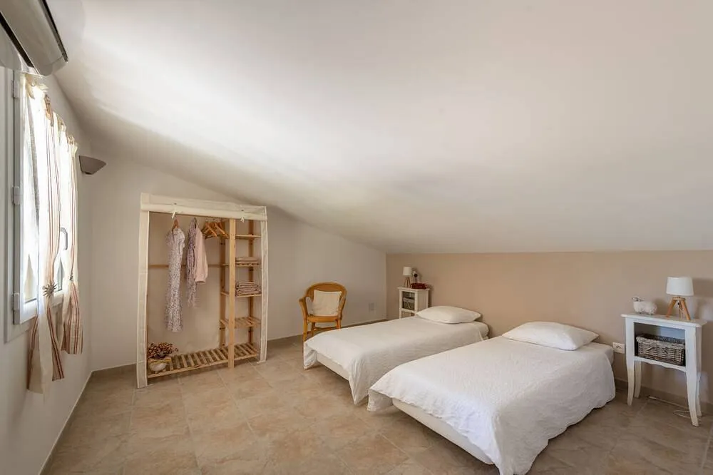 Gîte des Ruchers des Mésséguières, Puyvert : image 3