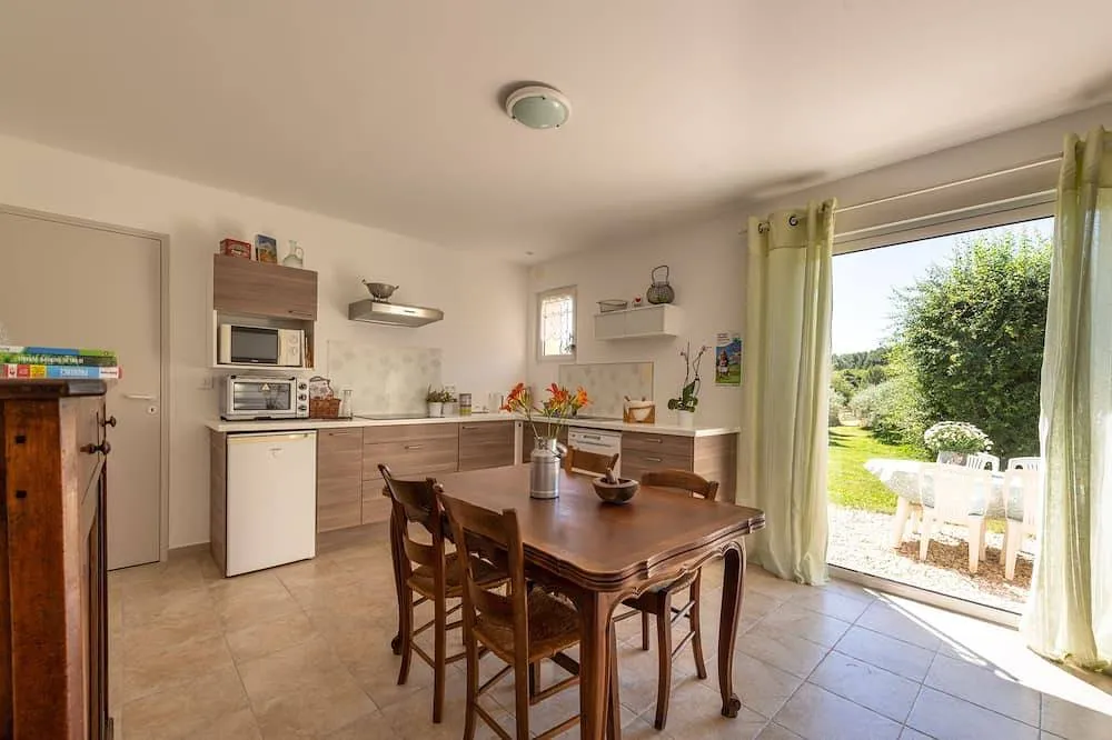 Gîte des Ruchers des Mésséguières, Puyvert : image 5