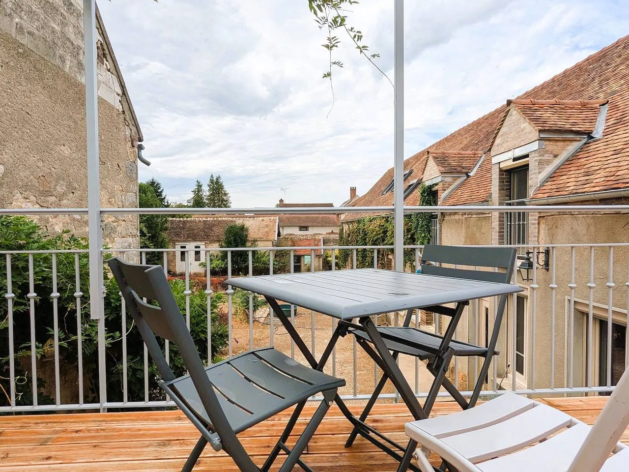 Gîte Le Grenier de la Ferme de Flo, Évry : image 3