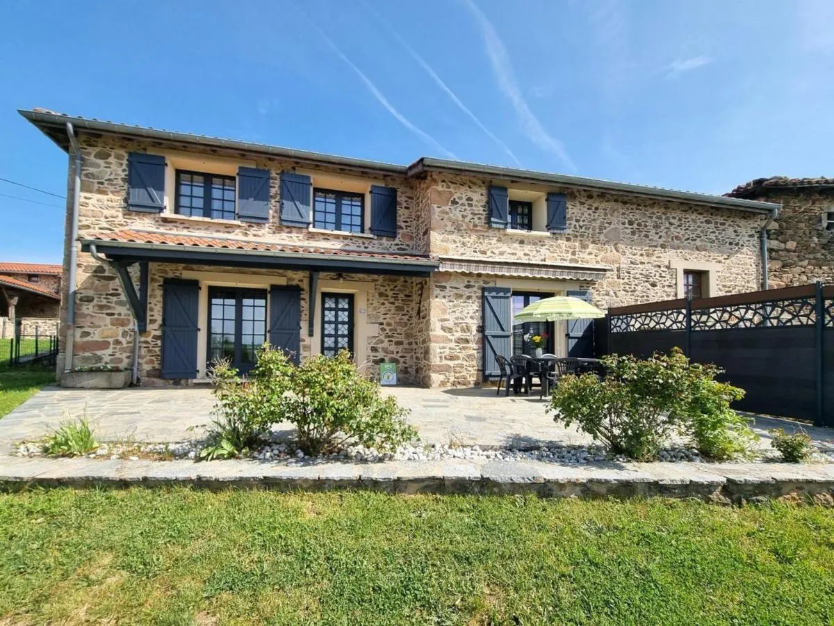 Gîte Le Marronnier (gîte à la ferme), Marcenod