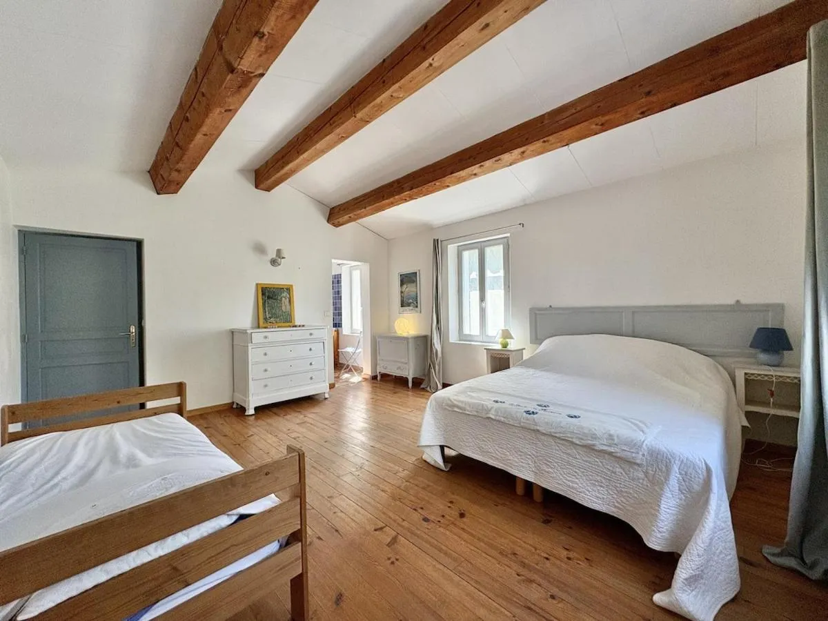 Gîte T3 chez l'Apiculteur, Roquebrune-sur-Argens : image 2
